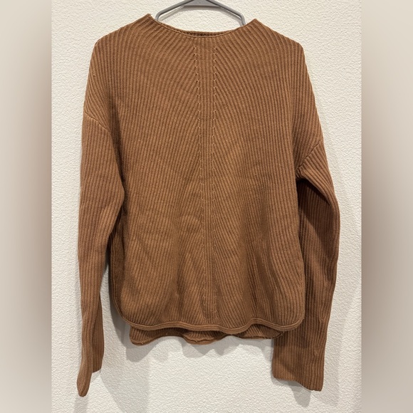 Aritzia Sweaters - Aritzia Babaton wool blend sweater